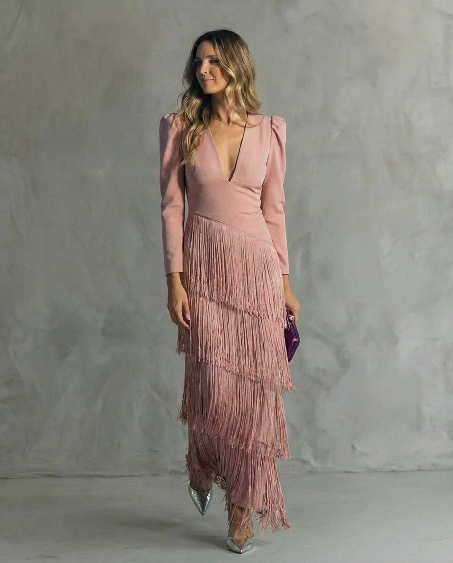 Claire | Vestido elegante con mangas de flecos