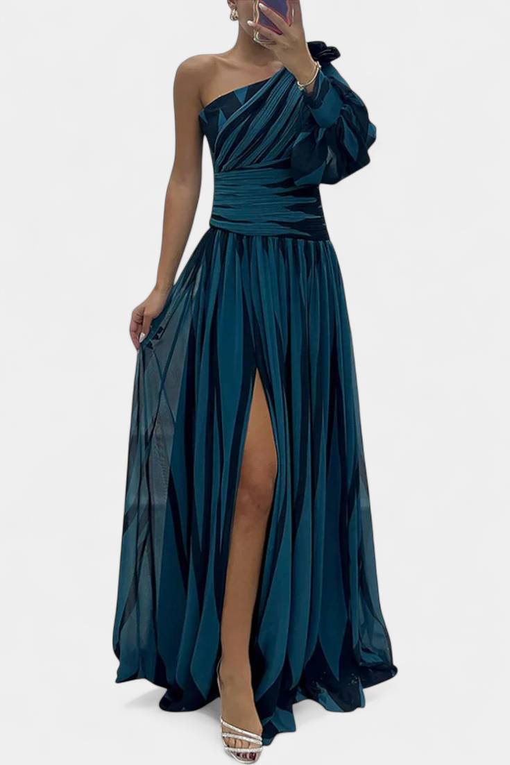 Bethania | Vestido Maxí Elegante de Rayas con Un Solo Hombro