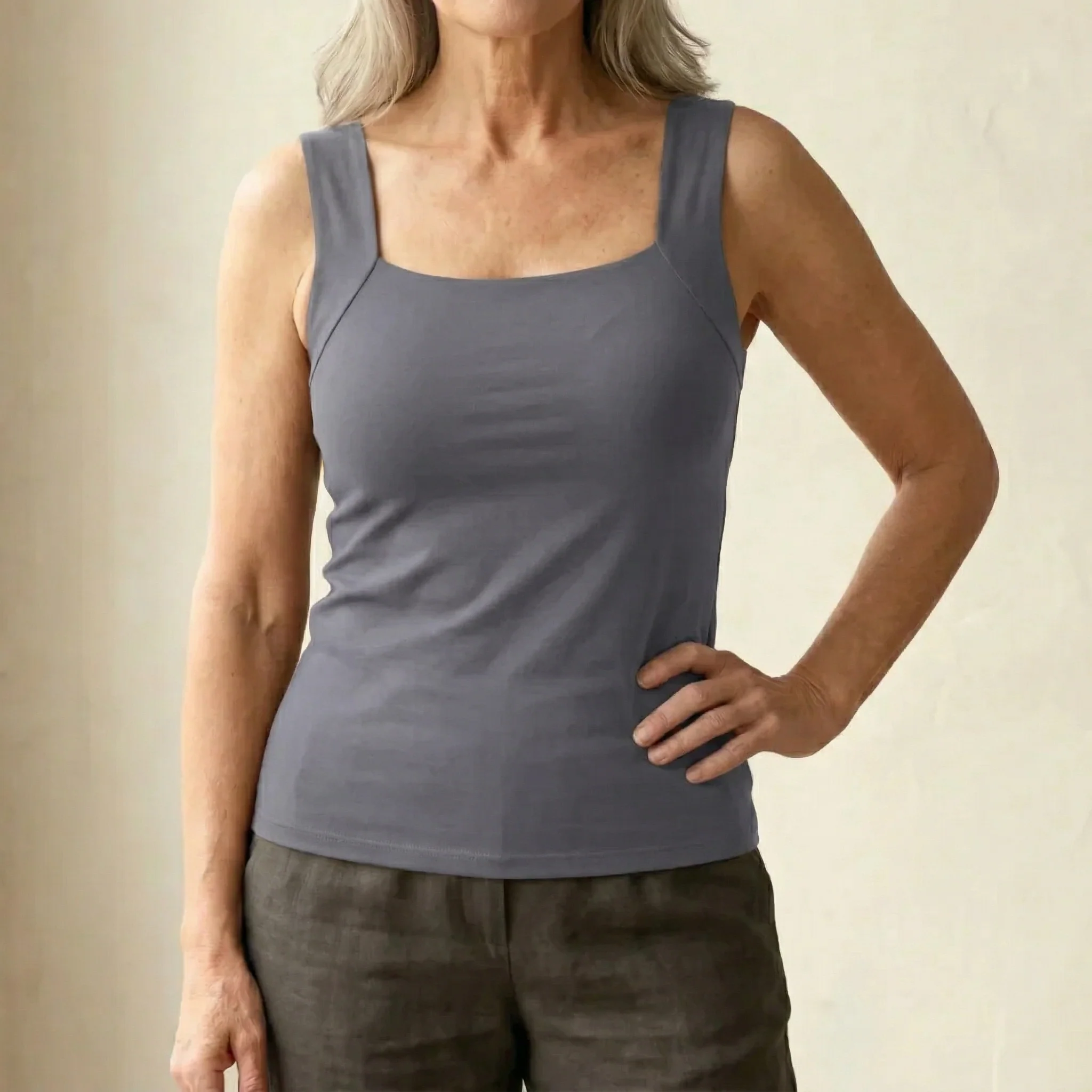 Roxana | Camiseta de Tirantes con Sujetador Integrado
